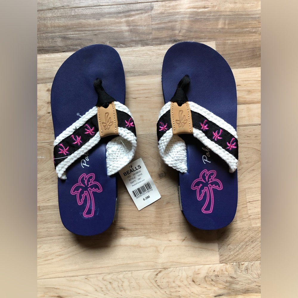 NWT Women’s Size 6 Bealls Flip Flops